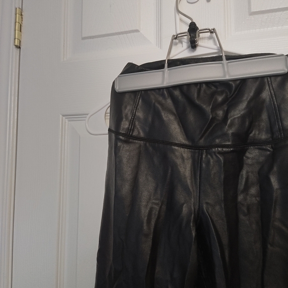 Wilfred Daria Leather Leggings - Picture 3 of 5